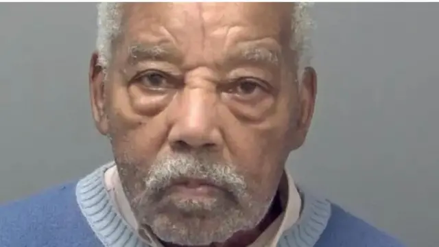 ری‌لند هدلِی پاییز پارسال در خانه‌اش دستگیر شد.