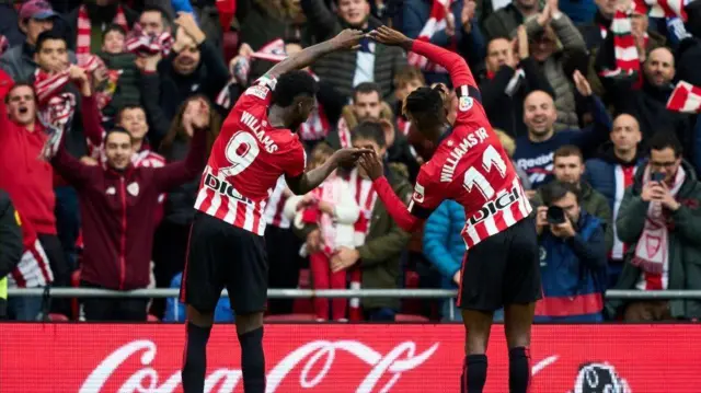 صحبت جدایی هر دو برادر، ایناکی و نیکو ویلیامز، همواره مطرح بوده است، اما در حال حاضر آنها در باشگاه شهر خود باقی خواهند ماند