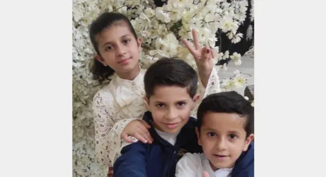 Melek, kardeşleri 9 yaşındaki Muhammed ve 6 yaşındaki Tamim ile