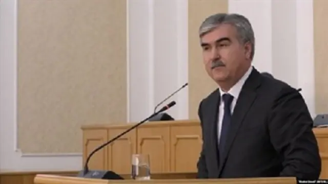 فیض‌الدین قهارزاده، وزیر دارایی تاجیکستان