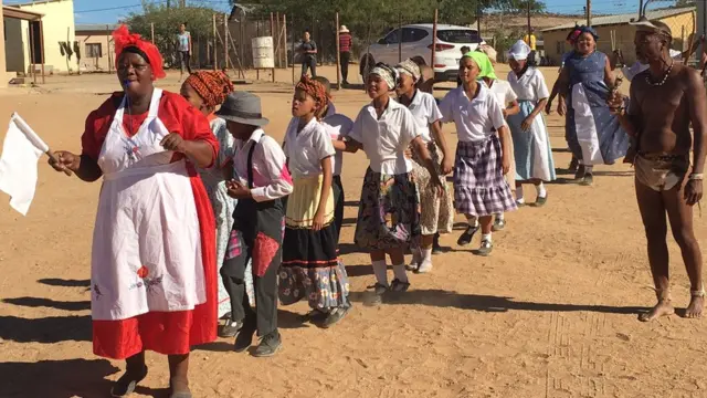 Dança tradicionalaplicativo de jogo de futebol que ganha dinheiroSpringbok