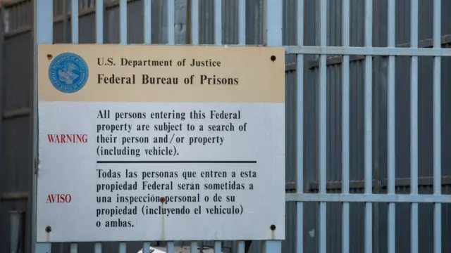 Letrero de cárcel en EE.UU.
