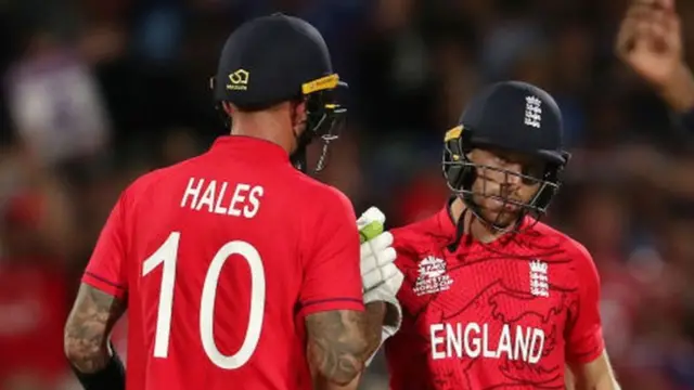 ક્રિકેટ ટીમ 