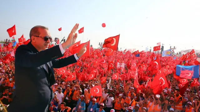 Cumhurbaşkanı Erdoğan Demokrasi Mitingi'nde