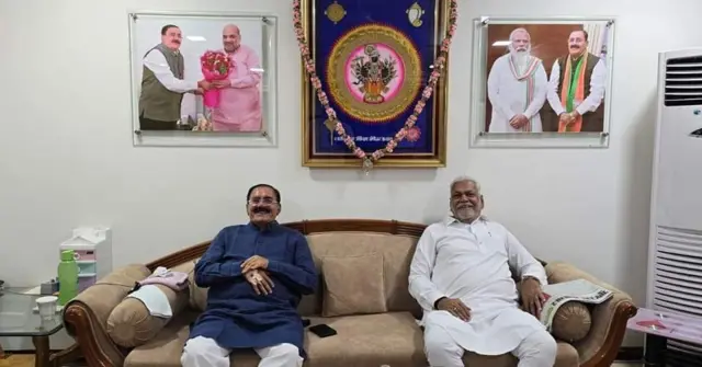 રામભાઈ મોકરિયા અને પરશોત્તમ રૂપાલા (ફાઇલ ફોટો)