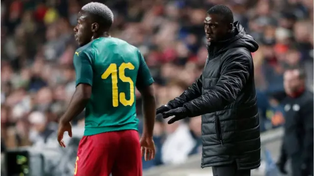 Seedorf ati agbabọọlu Cameroun kan