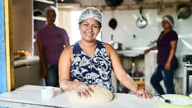 Neurilene Cruz, do restaurante Sumimi, no riu Cuieiras