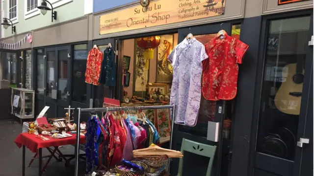 吕束珠东方商店