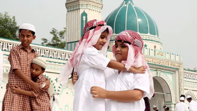 মালেরকোটলাতে মুসলিম শিশুদের খুশির ঈদ