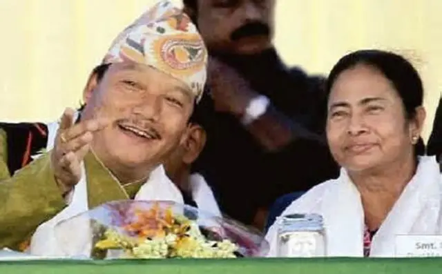 विमल गुरुंग और ममता बनर्जी