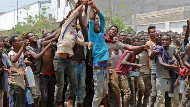 Dargaggoota gargaarsa fudhataa jiran