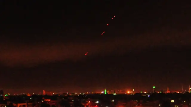 Зенитные ракеты над Дамаском