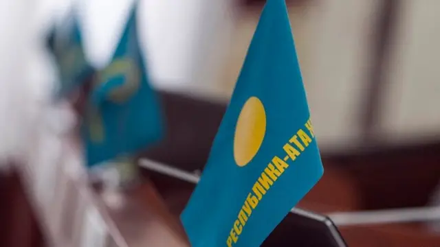 Бабанов буга чейин "Республика-Ата Журт" фракция башчылыгынан да өз ыктыяры менен кеткен