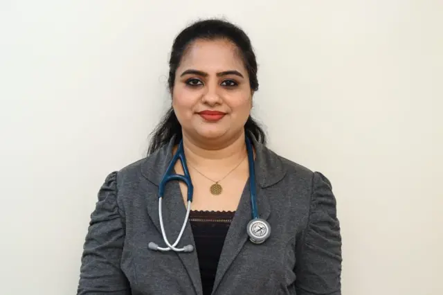 డా. కావ్య ప్రియ వజ్రాలా