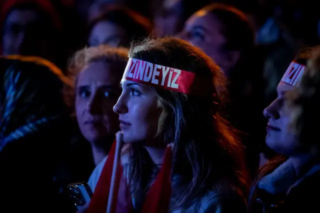 İstanbul Saraçhane'deki seçim kutlamaları