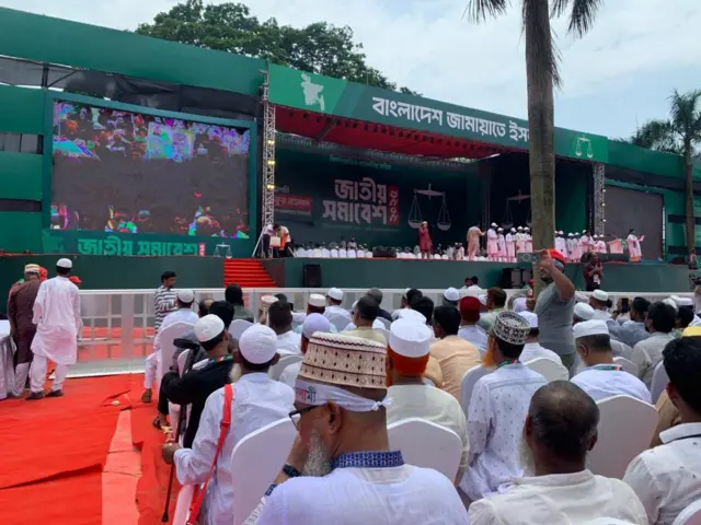 অন্যান্য রাজনৈতিক দলকে আমন্ত্রণ জানানো হলেও বিএনপির দাবি আমন্ত্রণ জানানো হয় নি তাদের