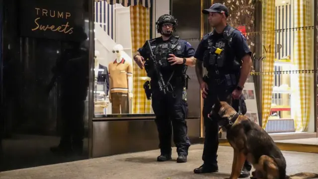 डोनाल्ड ट्रंप