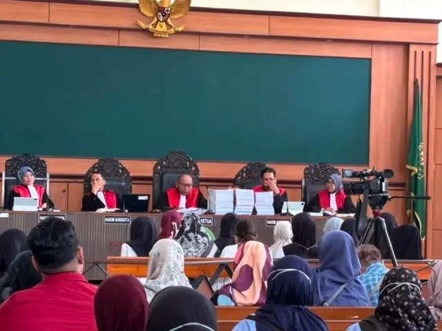Sidang pertama menghadirkan 11 terdakwa pengasuh.