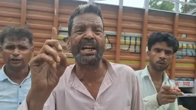 প্রশাসন আগে থেকে কেন সতর্ক হয় নি -এই প্রশ্ন তুলছেন  অনেক ভক্ত