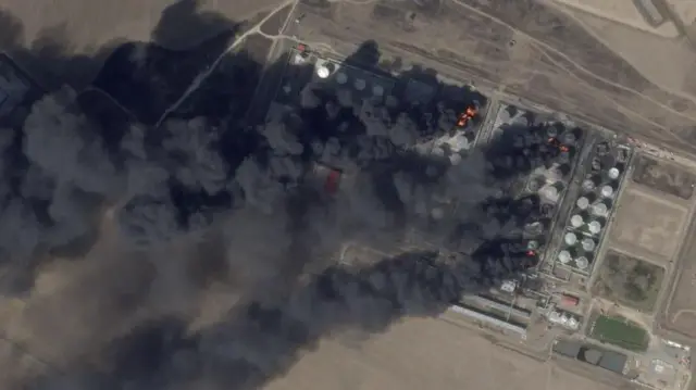 ரஷ்யாவை அதிரவைக்கும் யுக்ரேனின் மலிவான ட்ரோன்கள்