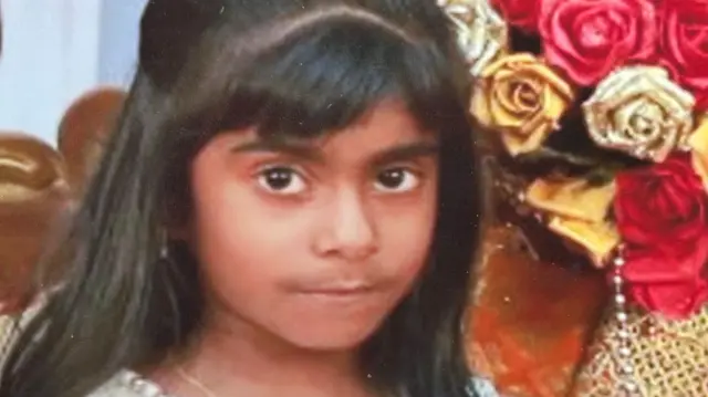 පාස්කු ඉරිදා බෝම්බ ප්‍රහාරයට ගොදුරු වීමට දින කිහිපයකට පෙර ගත් ඩෙබීගේ ඡායාරූපයක් 