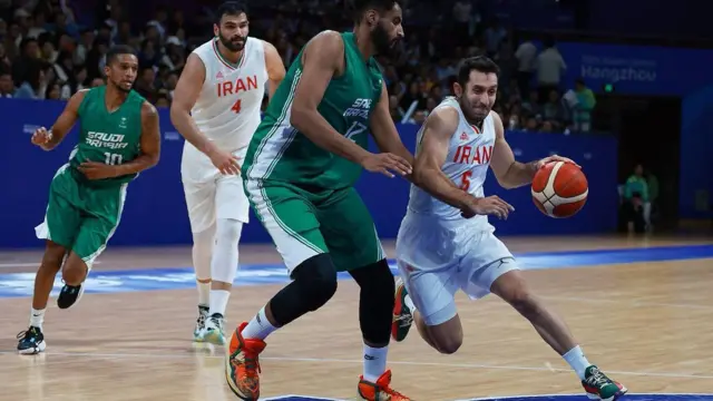 بسکتبال ایران و عربستان