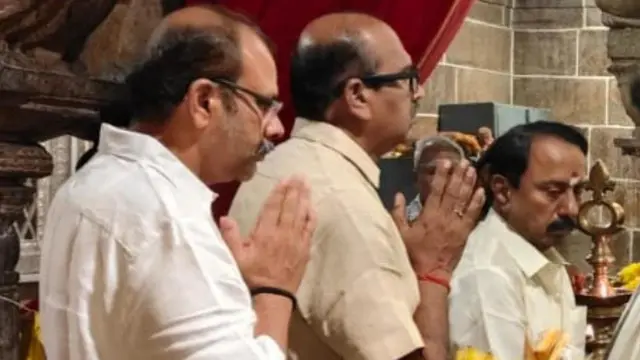 பேரூர் பட்டீசுவரர் கோவிலுக்கு வந்த செங்கோட்டையன்