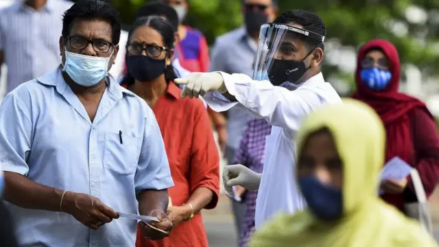 இலங்கை வரலாறை மாற்றி அமைக்குமா "தாமரை மொட்டு"?