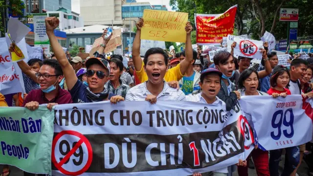 Biểu tình chống dự luật Đặc khu ở Hà Nội hôm 10/6/2018.