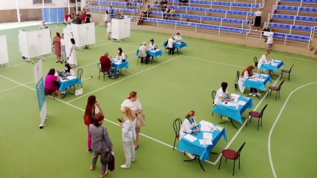 Центр вакцинации на стадионе Одесской юридической академии