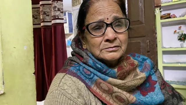 शिखा की मां