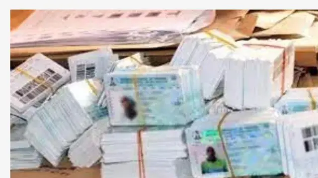 Aworan kaadi idibo alalopẹ (PVC) ti wọn di jọ