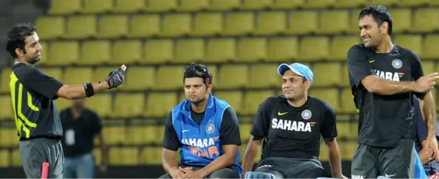 गौतम गंभीर, सुरेश रैना, वीरेंद्र सहवाग, महेंद्र सिंह धोनी