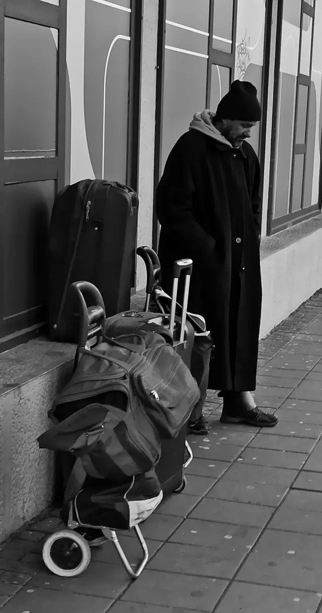 Фотографија из изложбе "И они би остали код куће"