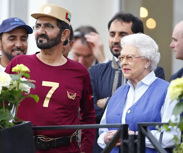 ملكة بريطانيا ومحمد بن راشد