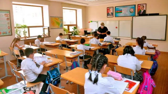 Azərbaycanda bu gündən məktəblər açılır