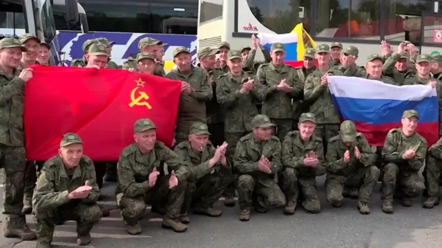 Российские военные, освобожденные в первый день обмена