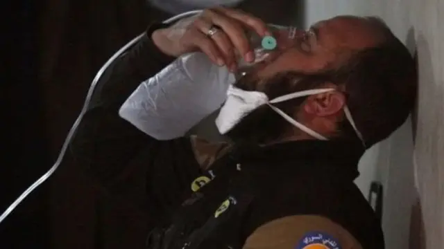 ख़ान शेख़ौन में हमले में घायल व्यक्ति