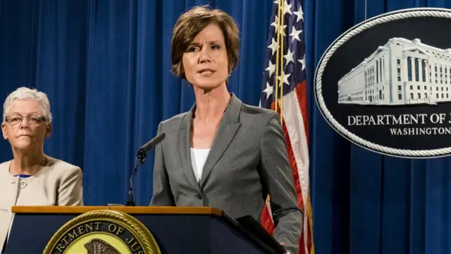 سلی ییتز به وکلای وزارت دادگستری دستور داد از دستور اجرایی رئیس جمهور آمریکا در مورد منع ورود شهروندان هفت کشور به آمریکا دفاع نکنند