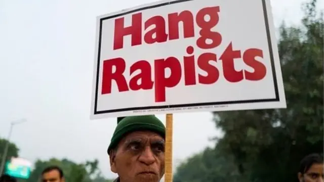 फाशीची मागणी