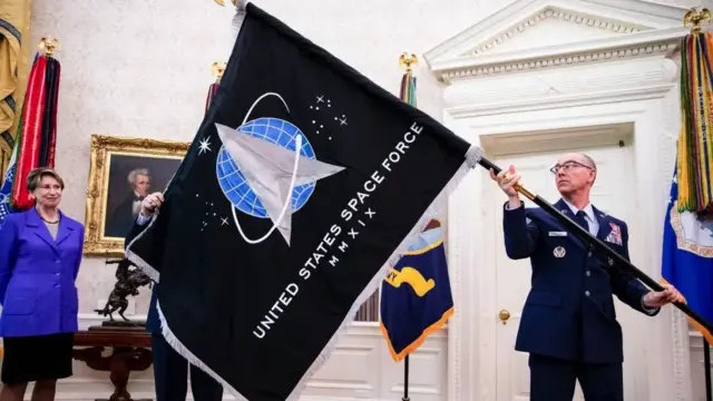 АҚШ Фазо кучлари 2019 йил декабрида расман АҚШ армиясининг бир қисмига айланди.