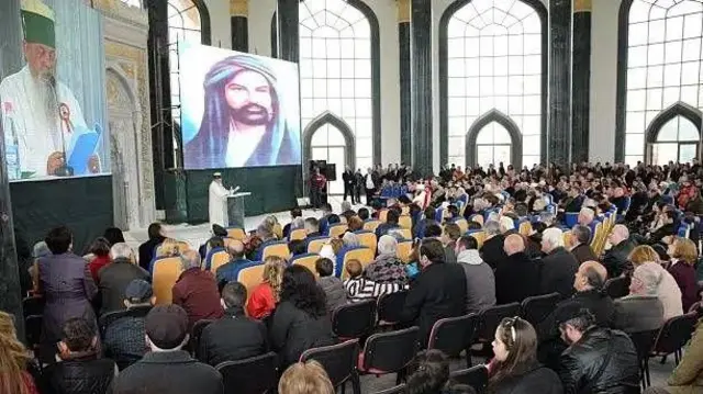 البانیہ میں نوروز کا جشن منانے والے بکتاشی