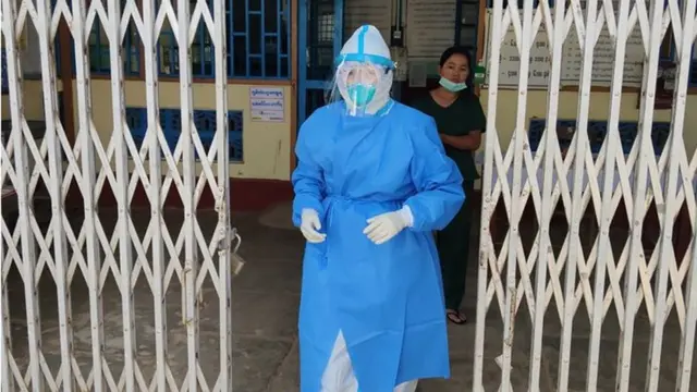 လူနာနံပါတ် ၁၅ ကနေ ပေါက်ခေါင်းက သူ့ မိသားစုလေးဦးလုံးကို ဆက်လက်ကူးစက်ခဲ့တာဖြစ်ပါတယ်။