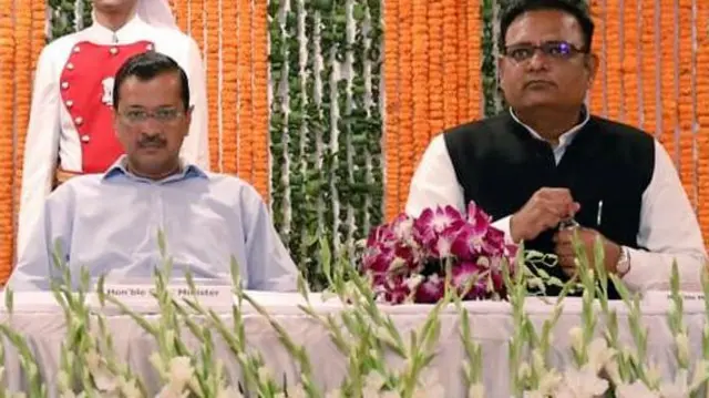 अरविंद केजरीवाल और राजकुमार आनंद