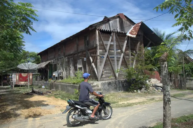 Stasiun Padang Tiji, Pidi, Aceh.