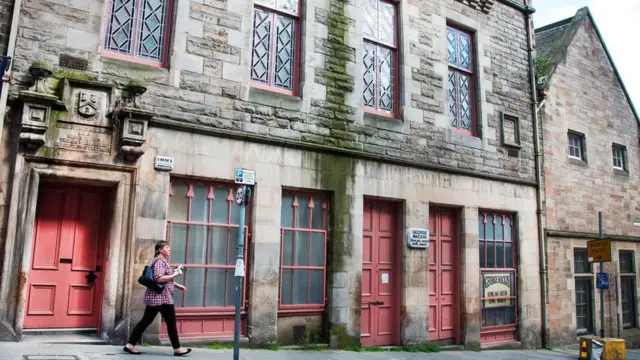 Единбурзька ложа найманих мулярів №8