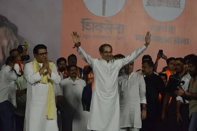 ઉદ્ધવ ઠાકરે, દેવેન્દ્ર ફડણવીસ, મુંબઈ મહાનગરપાલિકાની ચૂંટણી, મુંબઈ, મહારાષ્ટ્ર, રાજકારણ, શિવસેના, ભાજપ, રાજ ઠાકરે, બીબીસી ગુજરાતી 