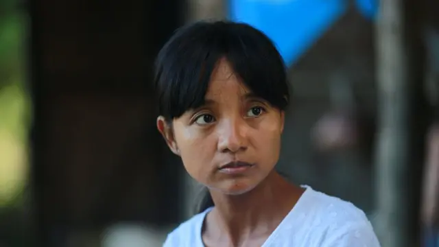 ဆရာမအတွက် သွားရေးလာရေးခက်တယ် လို့အကြောင်းပြငြင်းခံခဲ့ရတယ် လို့ သူက ဘီဘီစီကို ပြောပါတယ်။