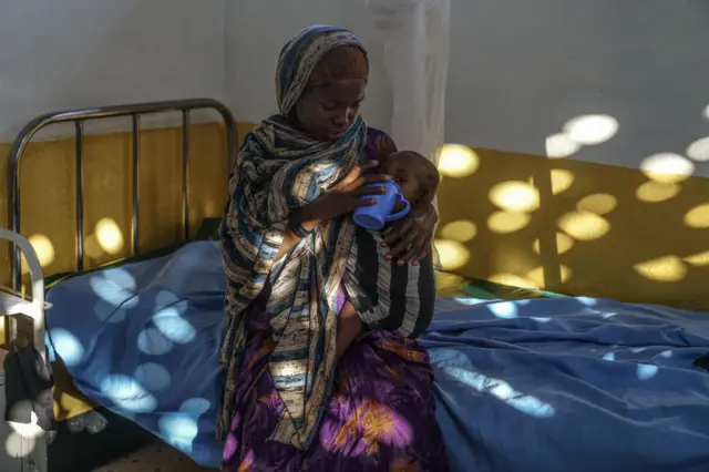 નવજાત શિશુ, બાળક, સ્તનપાન, માતા, ધાવણ, બીબીસી ગુજરાતી