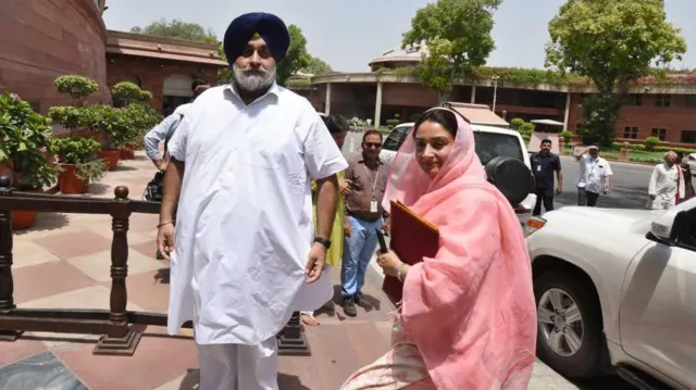 ਸੁਖਬੀਰ ਬਾਦਲ ਤੇ ਹਰਸਿਮਰਤ ਬਾਦਲ